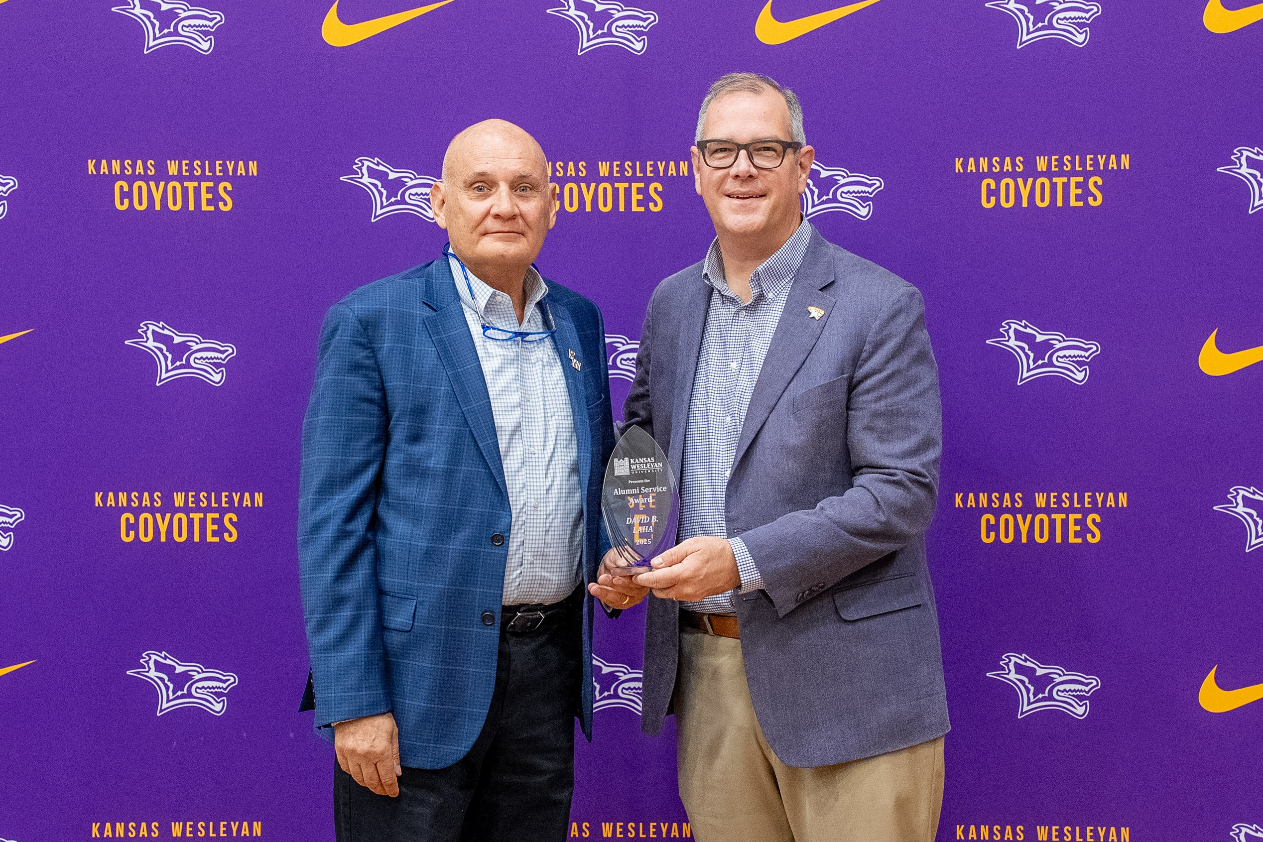 Man presenting award